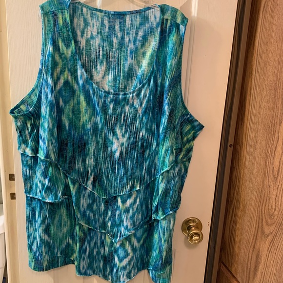 Catherine’s Layered Tank Top - Picture 1 of 2